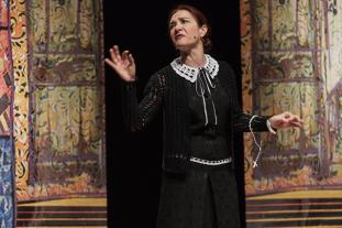 Scena di LA MORTE BALLA SUI TACCHI A SPILLO